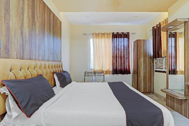townhouse jayati oasis inn