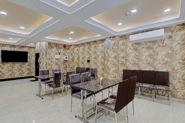 townhouse jayati oasis inn