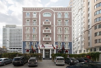 flowers hotel