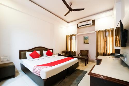 Hotel Utsav,772, Surya Commercial Complex, Russel Crossing, Napier Town, 482001 Jabalpur,3 star