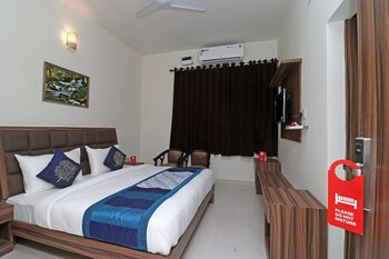 oyo 10213 hotel panache