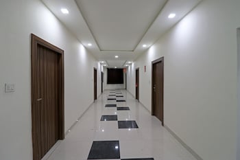 Oyo 10213 Hotel Panache,,3 star