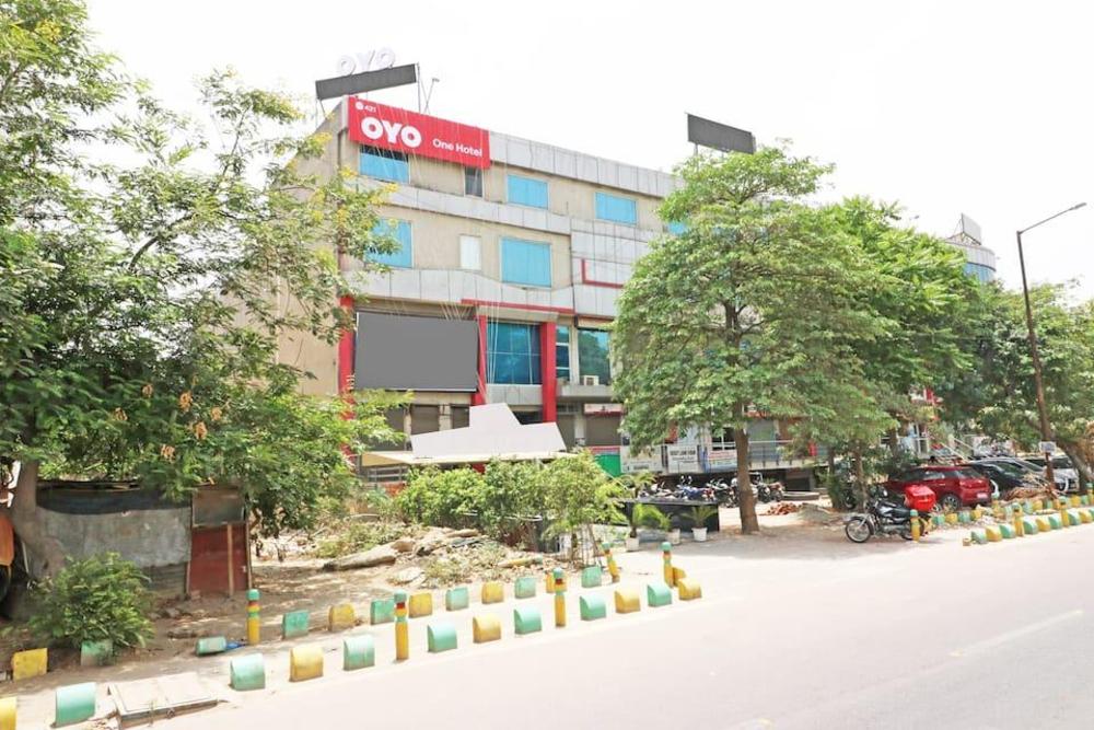 oyo 421 one hotel