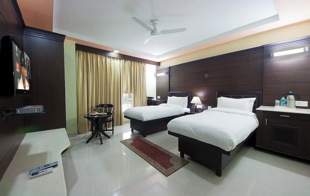 foxoso taj view hotel