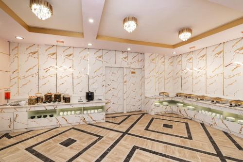 foxoso taj view hotel