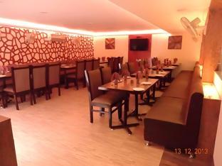 Oyo 2155 Hotel Wardhman,,3 star