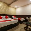 oyo 14194 hotel deccan lodging and boarding