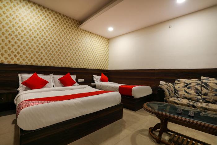 oyo 14194 hotel deccan lodging and boarding