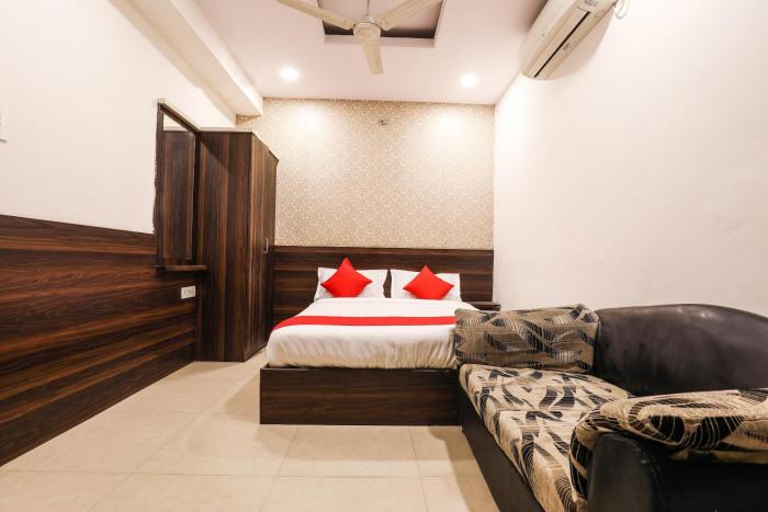 oyo 14194 hotel deccan lodging and boarding