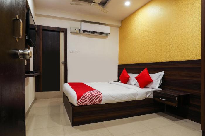 oyo 14194 hotel deccan lodging and boarding