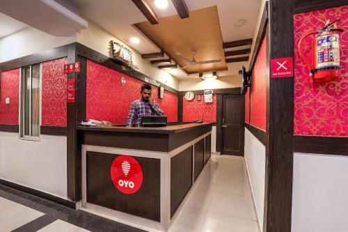 Oyo 14194 Hotel Deccan Lodging And Boarding,Plot No. 51&1 Balaji Enclave,3 star