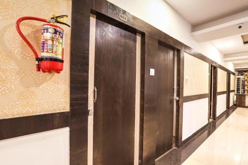 Oyo 14194 Hotel Deccan Lodging And Boarding,Plot No. 51&1 Balaji Enclave,3 star