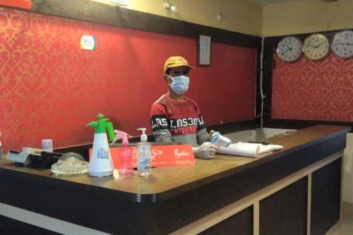 oyo 14194 hotel deccan lodging and boarding