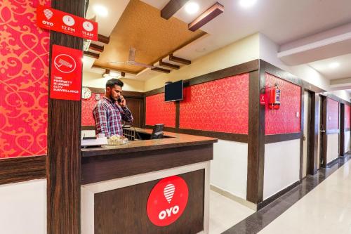 Oyo 14194 Hotel Deccan Lodging And Boarding,Plot No. 51&1 Balaji Enclave,3 star