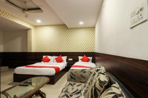 oyo 14194 hotel deccan lodging and boarding