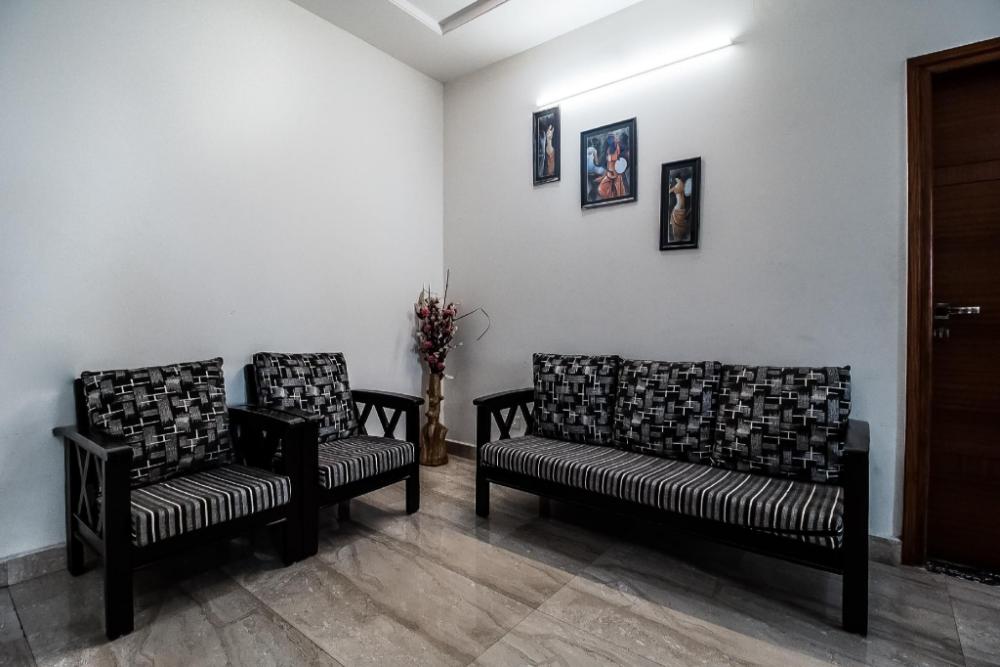 capital o 14731 hillside hotel kukatpally