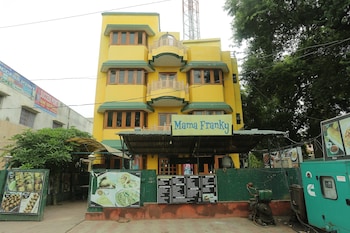 Capital O 15091 Gaurav Boarding House,1, Junction Rd, Dampier Nagar, Mathura, Uttar Pradesh 281001,3 star