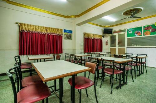 Hotel O Royal Residency Near Hare Krishna Hill,,3 star