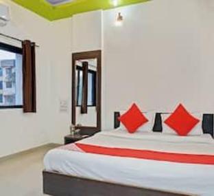 oyo 24551 hotel shirdi sai inn