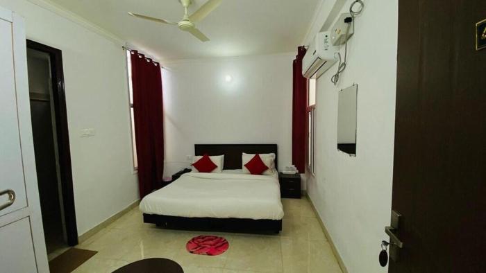 the shivaay aiims by lovely hospitality