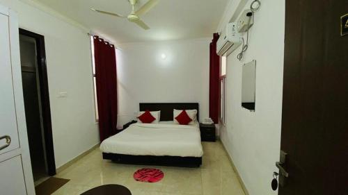 the shivaay aiims by lovely hospitality