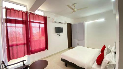 the shivaay aiims by lovely hospitality