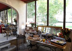 The Originals Boutique, Hôtel Du Parc, Cavaillon,Cavaillon>>Avignon,3 star