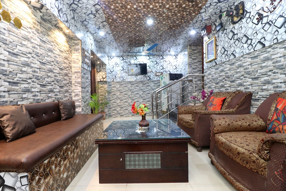 spot on 29647 hotel heaven