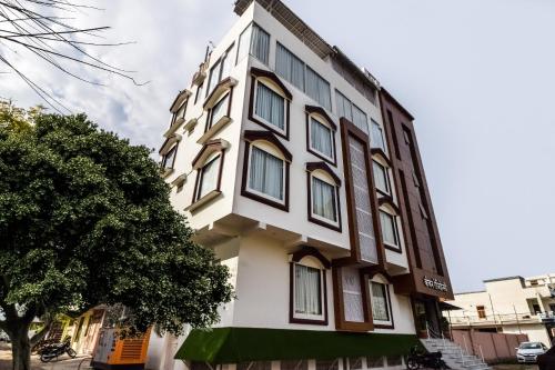 oyo 35374 hotel kanchan residency