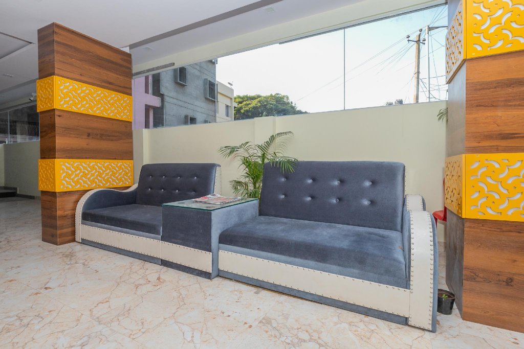 Royal Wood Executive,Kundalahalli>>Bengaluru,2 star