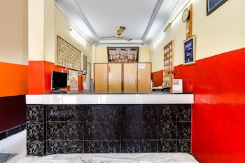 Spot On 36583 Hotel Srinivasa Residency,Old Alipiri Rd, Srinivasa Swami Vivekananda Circle, Sarojini Devi Layout, Tirupati, Andhra Pradesh 517507,2 star