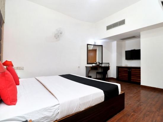 Hotel The Taksonz (Opposite Railway Station Ludhiana),India>>Ludhiana,3 star