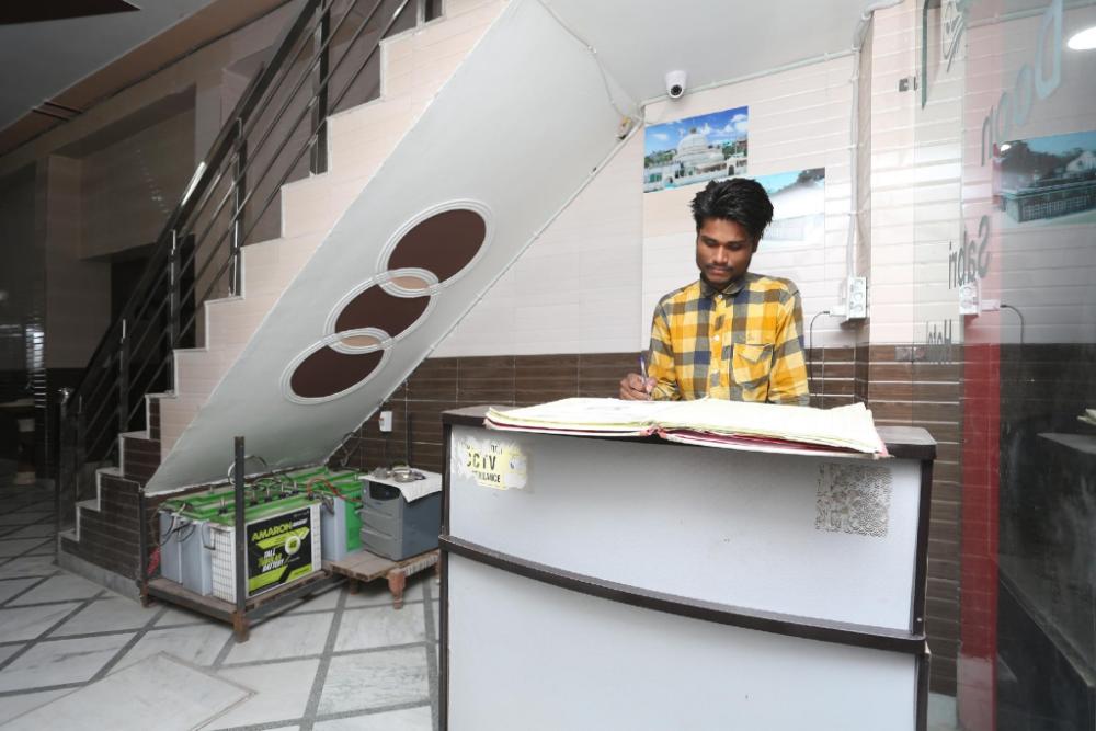 spot on 37780 hotel doon sabri