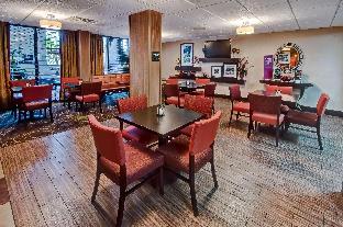 hampton inn by hilton clarksville