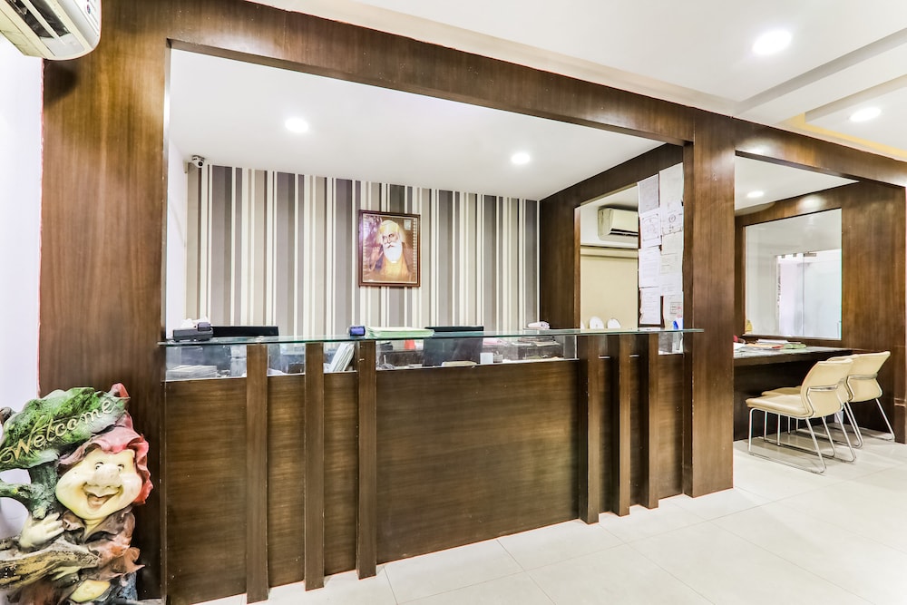 Oyo 4137 Resort Sita Kiran,88 B, Civil Lines, Behind Hind Cinema, Civil Lines, Bareilly, Uttar Pradesh 243001,3 star