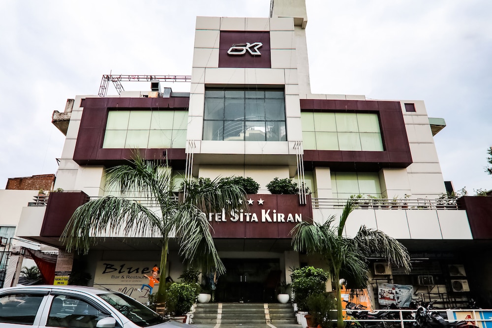 Oyo 4137 Resort Sita Kiran,88 B, Civil Lines, Behind Hind Cinema, Civil Lines, Bareilly, Uttar Pradesh 243001,3 star