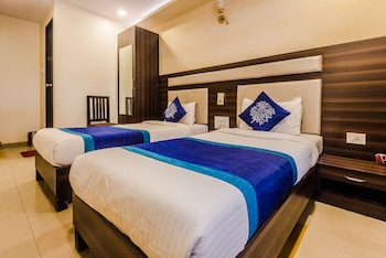 Hotel Royal Grand,Sakinaka,2 star