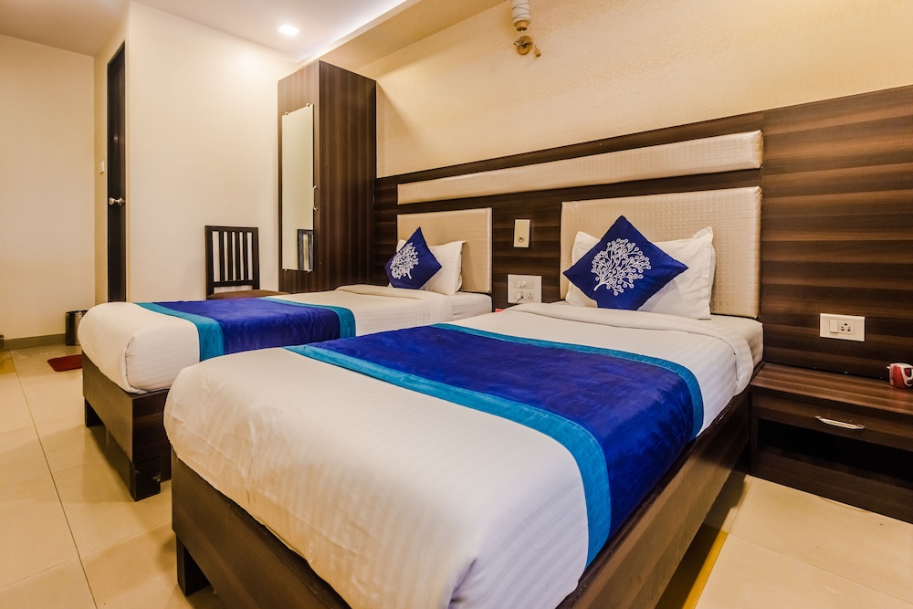 Hotel Royal Grand,Sakinaka,2 star