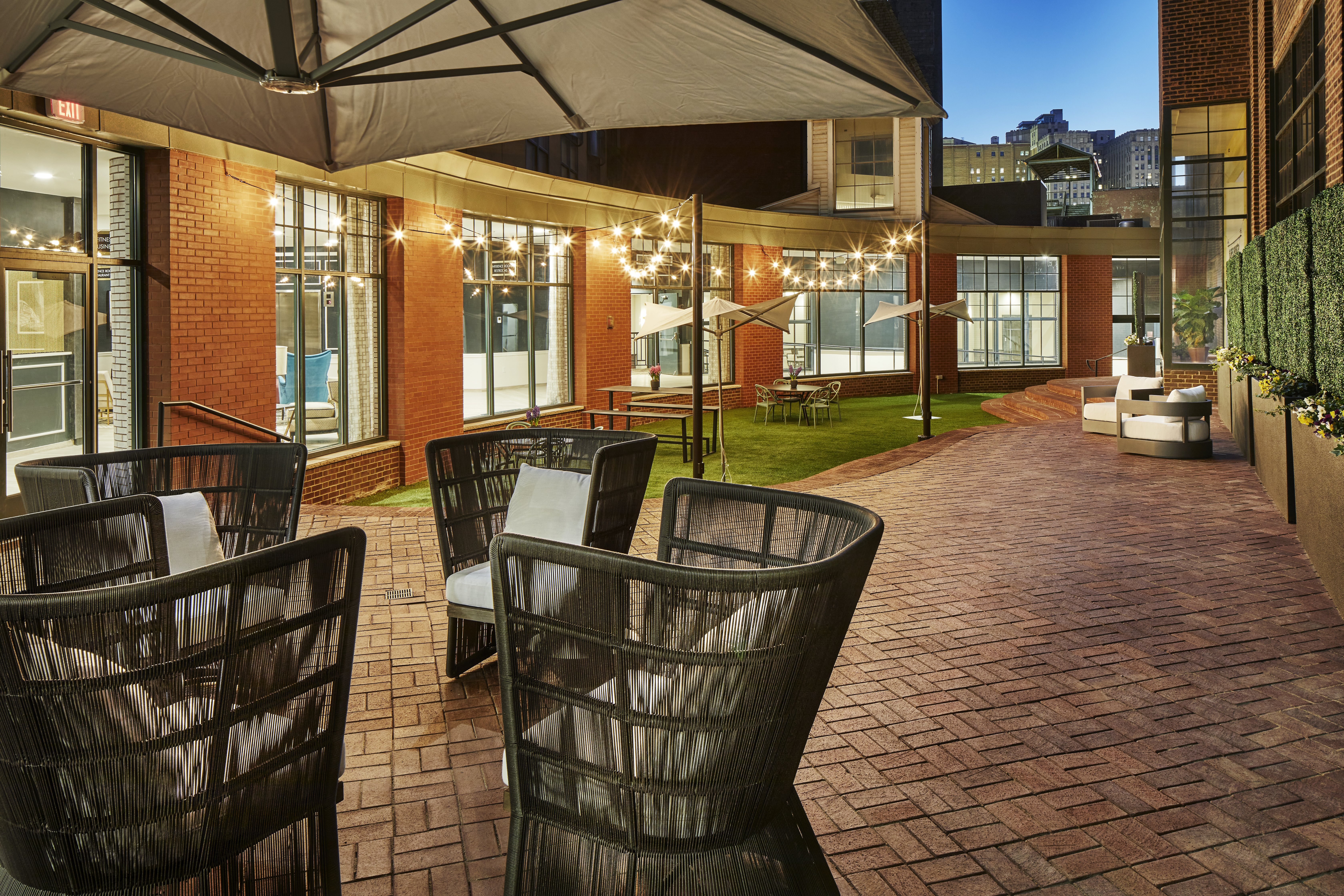 hotel indigo cleveland downtown by ihg