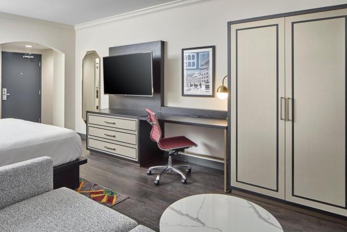 hotel indigo cleveland downtown by ihg