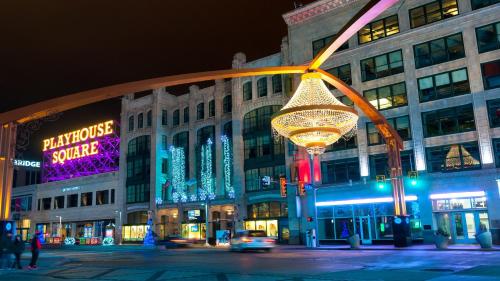 hotel indigo cleveland downtown by ihg