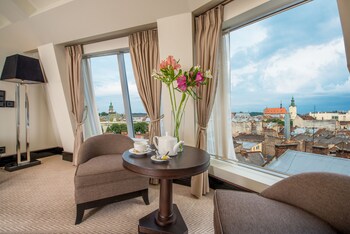 astoria hotel
