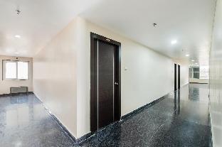 Capital O 49955 Hotel Green Tree,,3 star