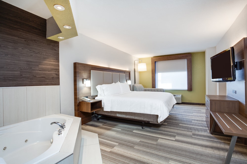 holiday inn express hotel and suites clewiston by ihg