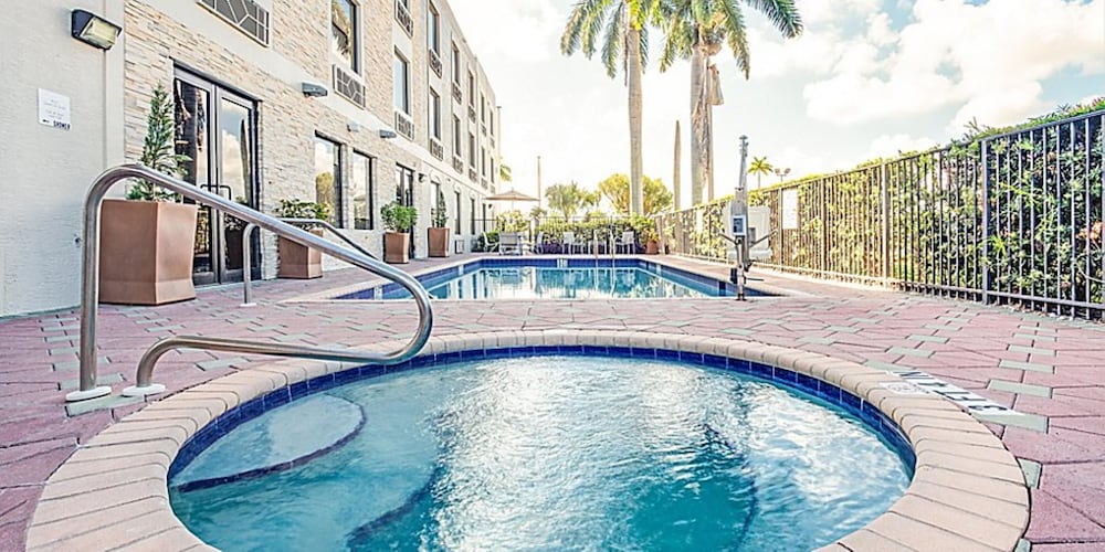 holiday inn express hotel and suites clewiston by ihg