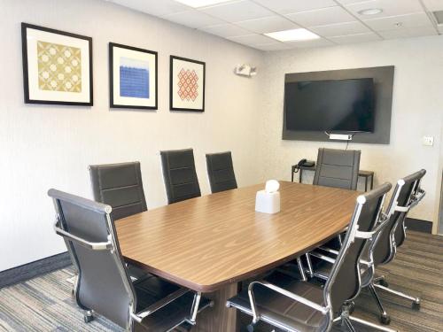 holiday inn express hotel and suites clewiston by ihg