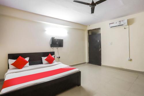 Oyo 62106 Royal Residency,,3 star