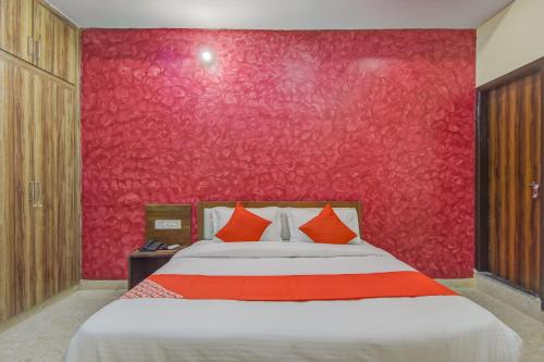 hotel o royal blue