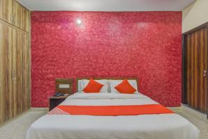 hotel o royal blue