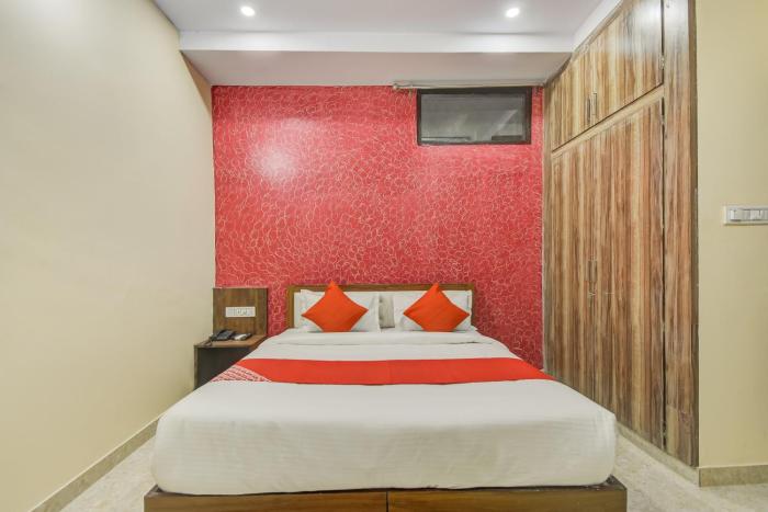 hotel o royal blue